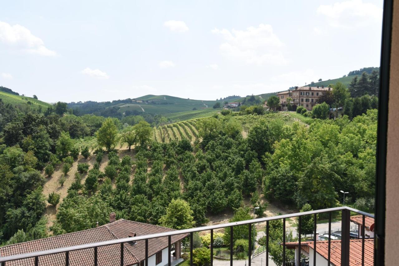 In Piazzetta Holiday Apartments, Barolo Exterior foto